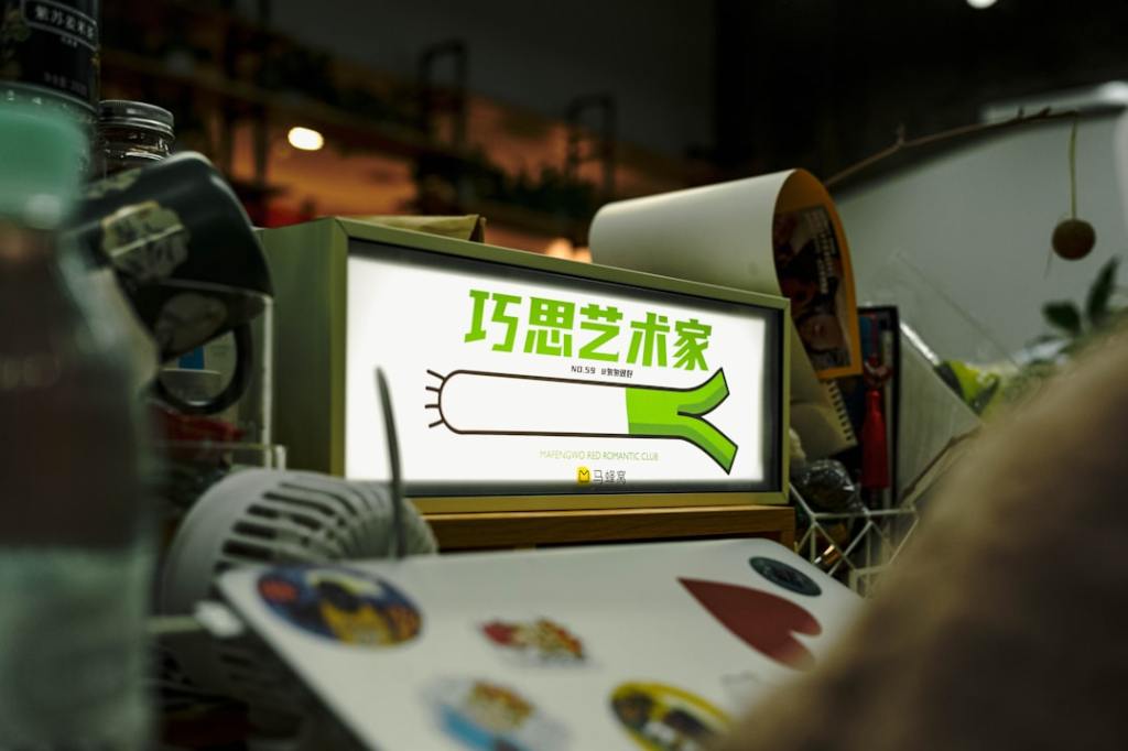 Who Owns Claude AI? – November 2025