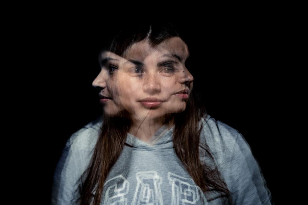 Smashing Security podcast 448: AI photo dangers & the biggest cybercrime gang – December 2025