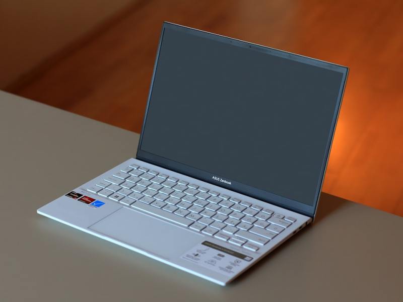 Microsoft Surface Laptop (5G) review: 2025 – March&nbsp;2026